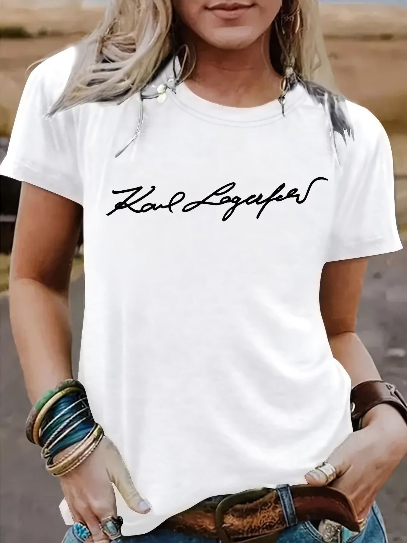 Short sleeved slogan