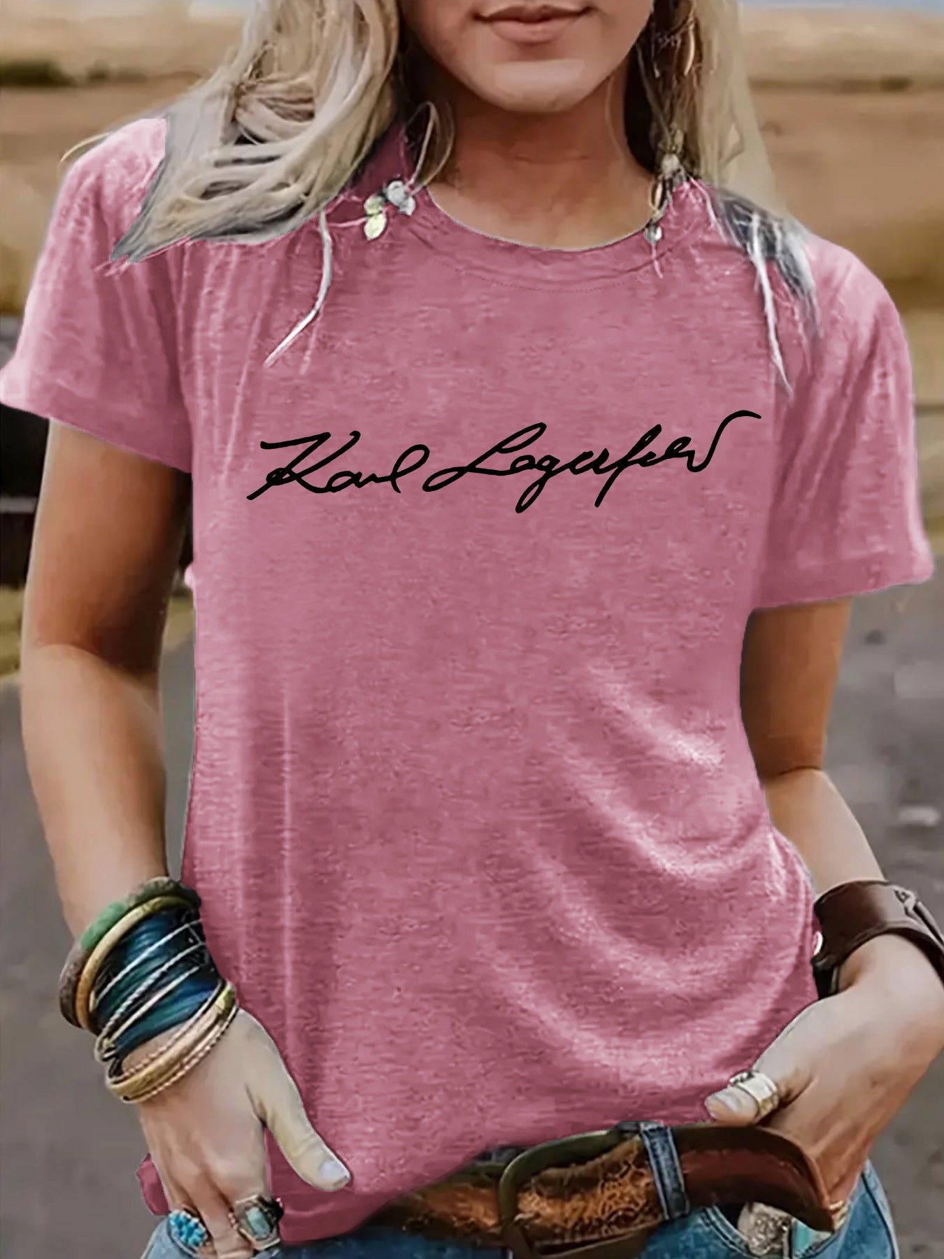 Short sleeved slogan
